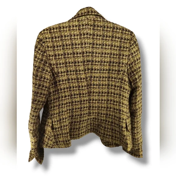 Blazer - Picture 2 of 2